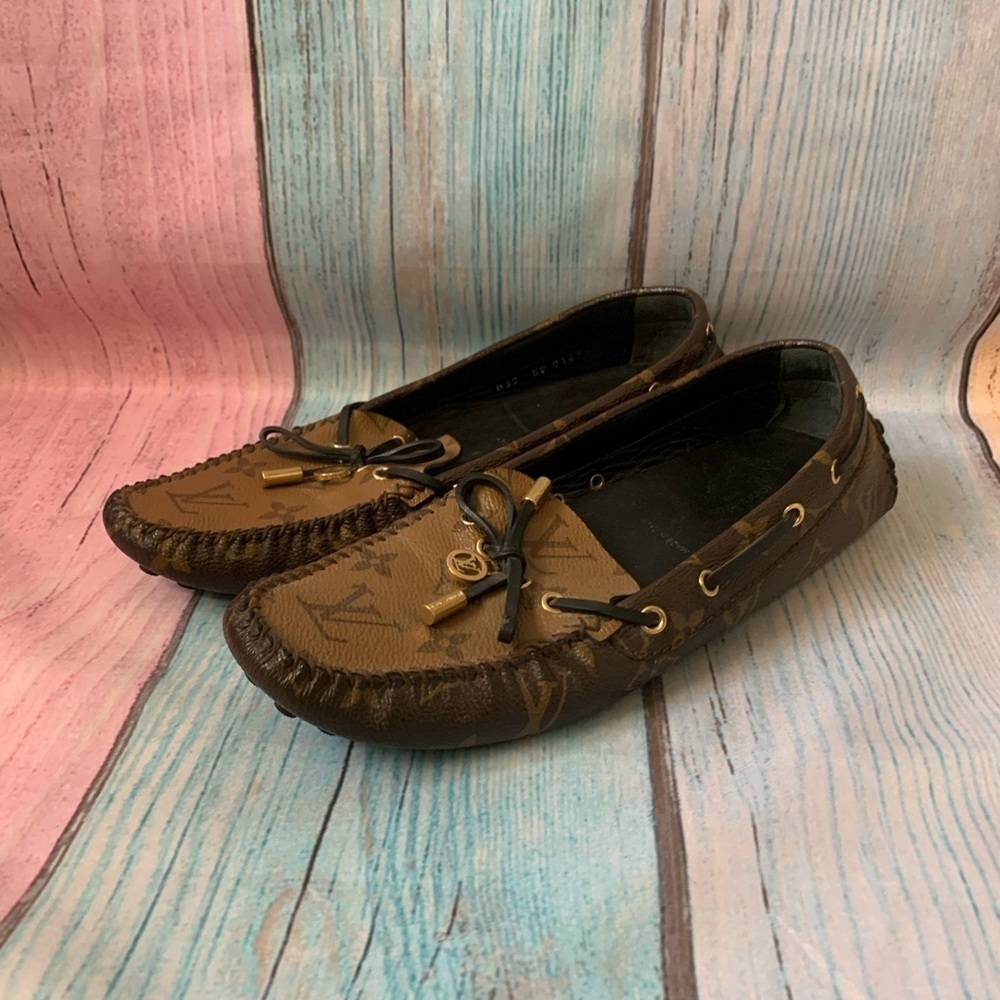 Louis Vuitton Gloria Brown Monogram flat Loafers - Picture 4 of 15